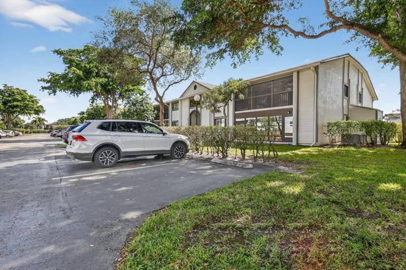2 bedroom Condominium at 15453 Lakes Of Delray Boulevard #207, Witney E Condo, Delray Beach — photo 2
