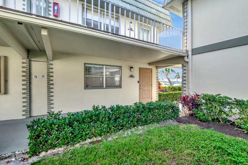 1 bedroom Condominium at 195 Monaco #195, Kings Point Monaco B, Delray Beach — photo 4