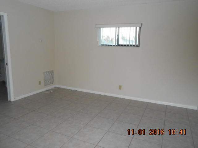 2 bedroom Condominium at 23 Crossings Circle #E, Crossings Of Boynton Beach Condo, Boynton Beach — photo 2