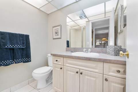 157 Flanders D, Delray Beach FL - photo 16 of 45