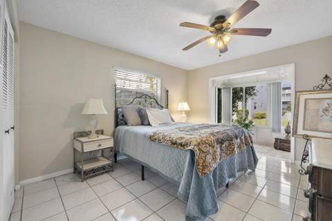 157 Flanders D, Delray Beach FL - photo 18 of 45