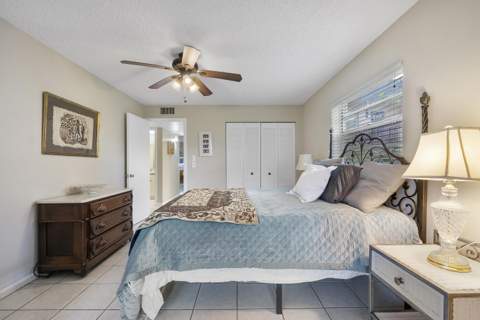 157 Flanders D, Delray Beach FL - photo 19 of 45