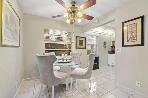 157 Flanders D, Delray Beach FL - photo 8 of 45