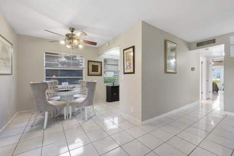 157 Flanders D, Delray Beach FL - photo 7 of 45