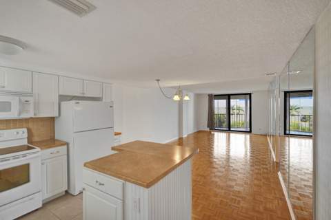 890 N Federal Highway #410, Lantana FL - photo 7 of 54