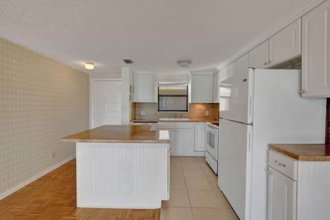 890 N Federal Highway #410, Lantana FL - photo 9 of 54