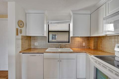 890 N Federal Highway #410, Lantana FL - photo 13 of 54
