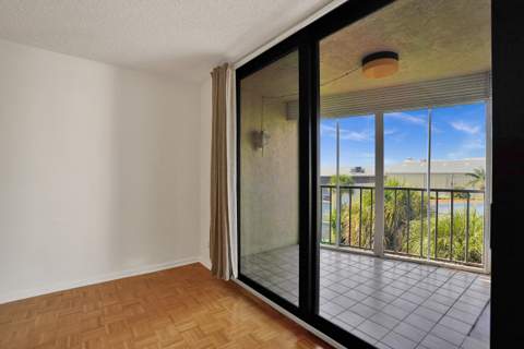 890 N Federal Highway #410, Lantana FL - photo 20 of 54