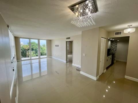 301 Croton Avenue #406, Lantana FL - photo 18 of 21