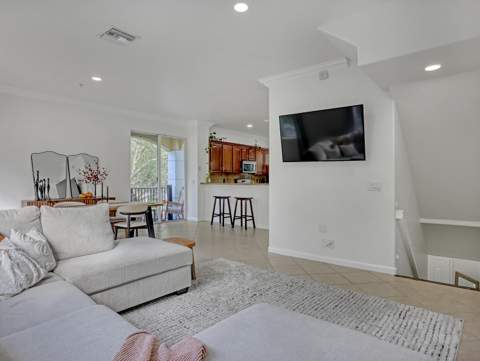 2850 S Oasis Drive, Boynton Beach FL - photo 6 of 37