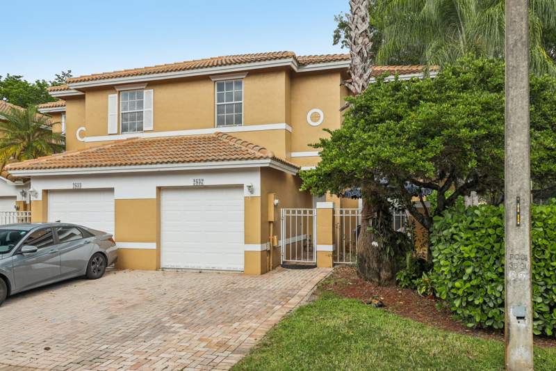 3 bedroom Townhouse at 2837 NW 99th Terrace, Waterford Crossings, Sunrise — photo 3