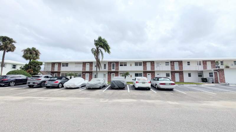 2 bedroom Condominium at 2800 W Golf Boulevard #219, LEISUREVILLE FAIRWAY THREE CONDO, Pompano Beach — photo 1