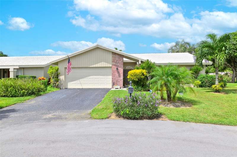 3 bedroom Single Family Residence at 22349 Treetop Circle, Cameo Woods Condo, Boca Raton — photo 2