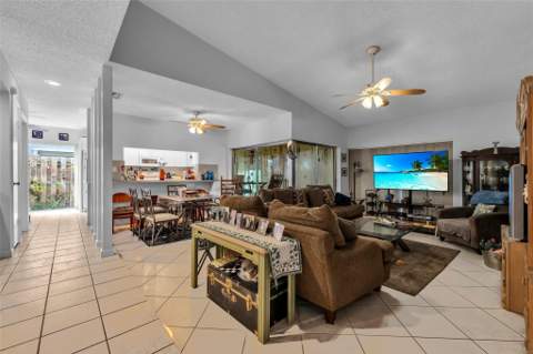 22349 Treetop Circle, Boca Raton FL - photo 7 of 36