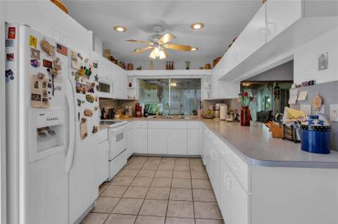 22349 Treetop Circle, Boca Raton FL - photo 8 of 36