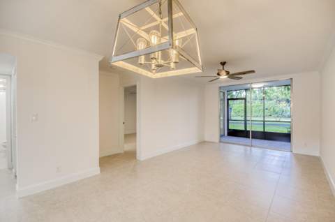 6865 Huntington Lane #105, Delray Beach FL - photo 7 of 39