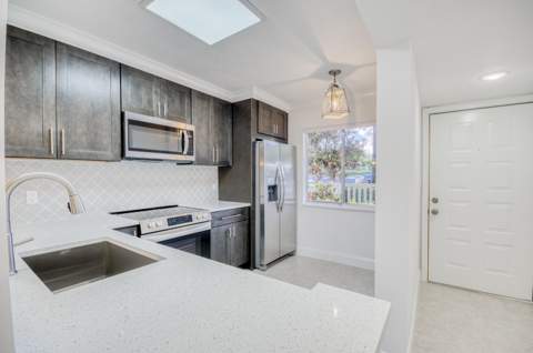 6865 Huntington Lane #105, Delray Beach FL - photo 6 of 39