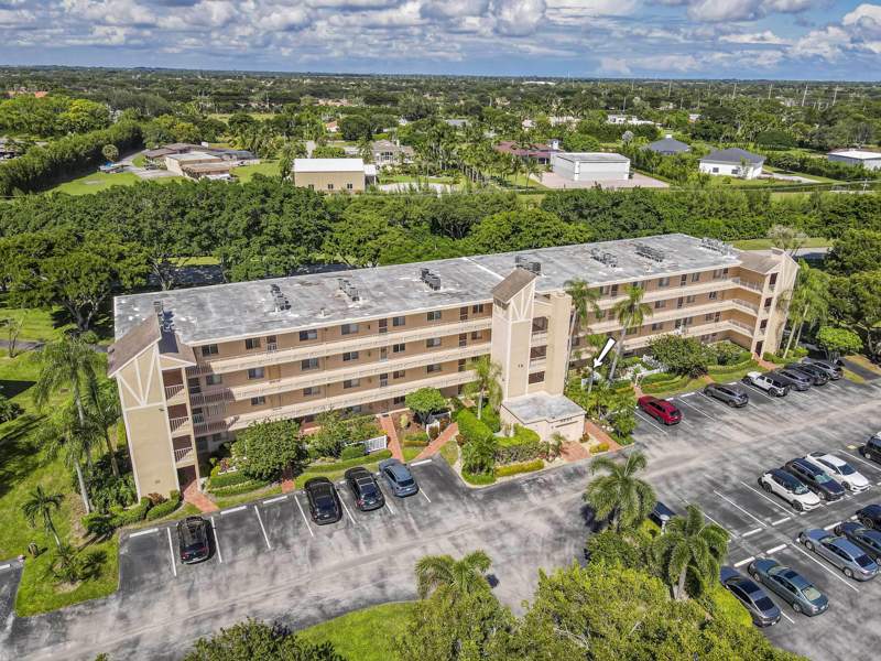2 bedroom Condominium at 6865 Huntington Lane #105, Huntington Lakes, Delray Beach — photo 2