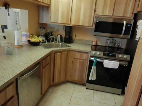 1011 Green Pine Boulevard #D2, West Palm Beach FL - photo 8 of 11