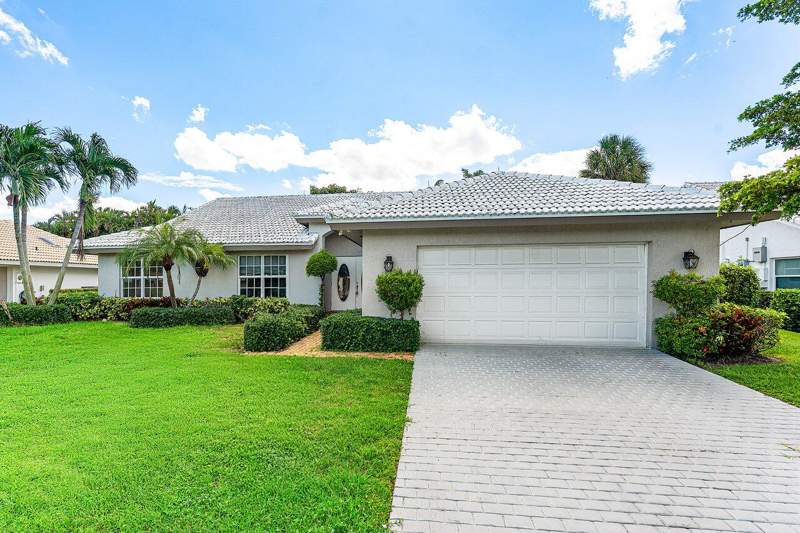 3 bedroom Single Family Residence at 4572 White Cedar Lane, Delaire Country Club, Delray Beach — photo 5