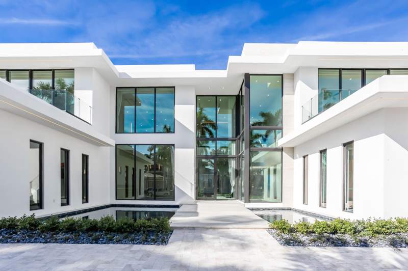 5 bedroom Single Family Residence at 17113 Northway Circle, St Andrews Country Club, Boca Raton — photo 2