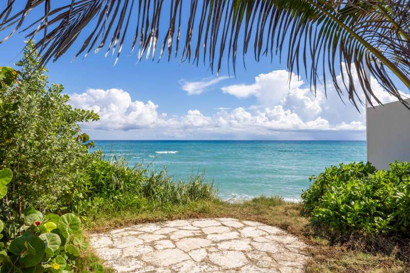 5 bedroom Single Family Residence at 1048 S Ocean Boulevard, Palm Beach, Palm Beach — photo 4