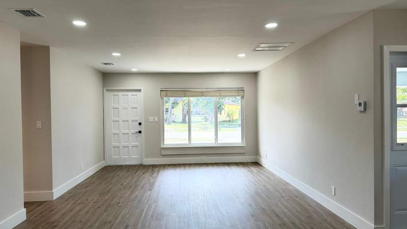 3 bedroom Single Family Residence at 2008 NW 10th Avenue, Hillmont Middle River Vista, Fort Lauderdale — photo 4