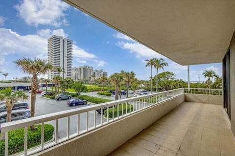 5550 N Ocean Drive #2b, Singer Island FL - photo 22 of 59