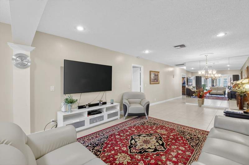 2 bedroom Condominium at 1141 Violet Terrace #202, Pines Of Delray Cond, Delray Beach — photo 3