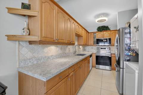 1141 Violet Terrace #202, Delray Beach FL - photo 16 of 46