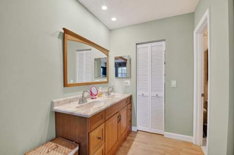 1141 Violet Terrace #202, Delray Beach FL - photo 18 of 46