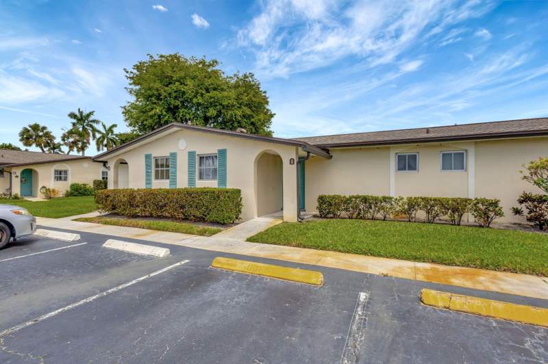 1 bedroom Villa at 2966 Ashley Dr Drive #I, Cresthaven Villas 6 Condo, West Palm Beach — photo 3