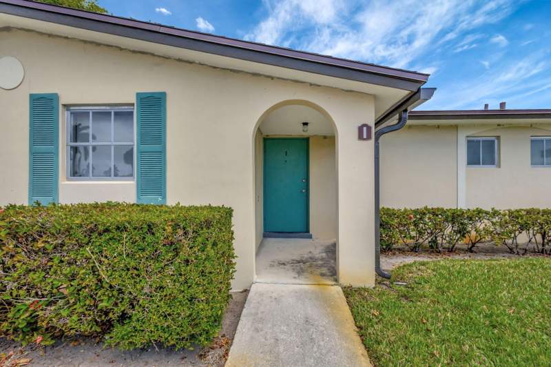 1 bedroom Villa at 2966 Ashley Dr Drive #I, Cresthaven Villas 6 Condo, West Palm Beach — photo 4