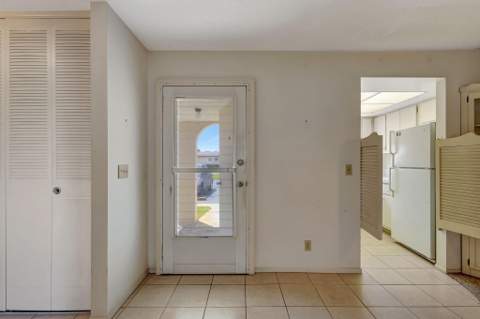 2966 Ashley Dr Drive #I, West Palm Beach FL - photo 10 of 26