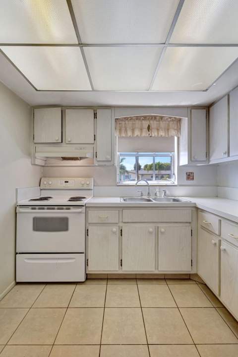 2966 Ashley Dr Drive #I, West Palm Beach FL - photo 13 of 26