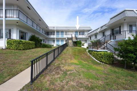 3402 Cynthia Lane #208, Lake Worth Beach FL - photo 17 of 24