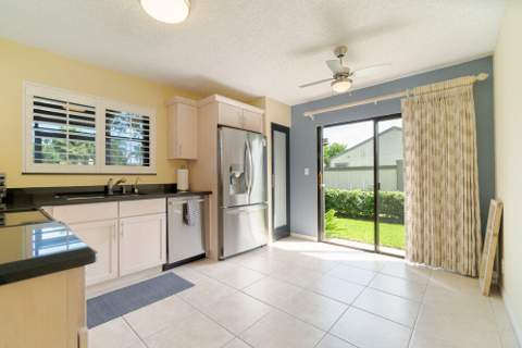 13335 Bedford Mews Court, Wellington FL - photo 6 of 18
