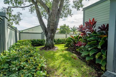 13335 Bedford Mews Court, Wellington FL - photo 15 of 18