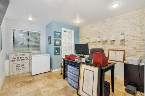 1412 Lake Avenue, West Palm Beach FL - photo 20 of 47