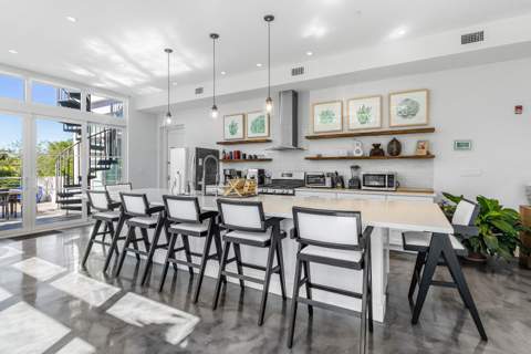 226 Palm Court, Delray Beach FL - photo 19 of 82