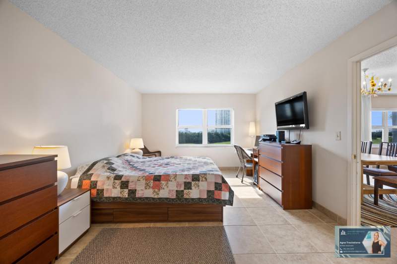 1 bedroom Condominium at 300 Diplomat Parkway #607, Fairways Riviera Condo, Hallandale Beach — photo 4