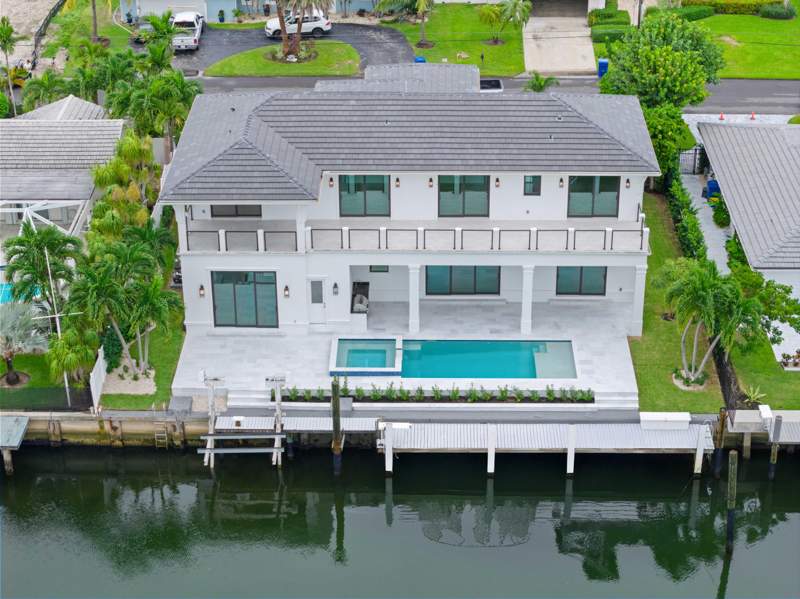 5 bedroom Single Family Residence at 1211 Gulfstream Way, Palm Beach Isles 3, Singer Island — photo 3