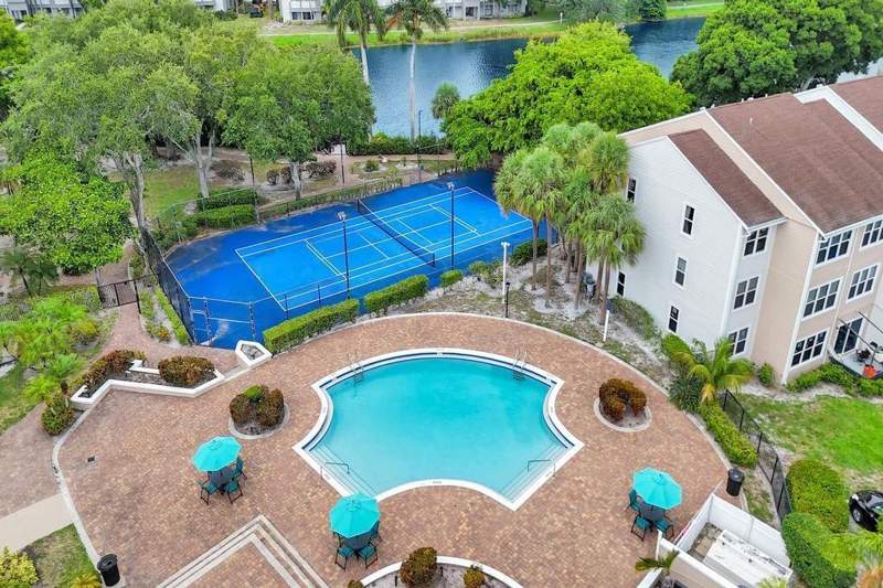 2 bedroom Condominium at 2311 N Congress Avenue #11, Boynton Landings Condo, Boynton Beach — photo 5