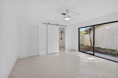 29 Fawlkland Circle, Boynton Beach FL - photo 15 of 25