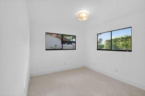 29 Fawlkland Circle, Boynton Beach FL - photo 20 of 25