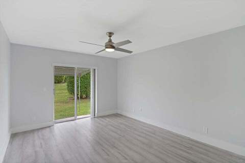 5036 Alfred Drive, West Palm Beach FL - photo 11 of 20