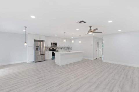 5036 Alfred Drive, West Palm Beach FL - photo 7 of 20