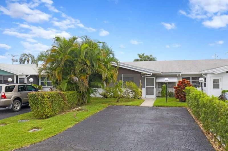2 bedroom Villa at 5036 Alfred Drive, Cypress Lakes, West Palm Beach — photo 2