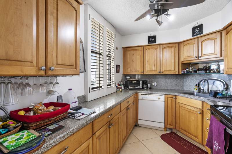 2 bedroom Condominium at 136 Lakeshore Drive #1010, Old Port Cove Condo Two, North Palm Beach — photo 5