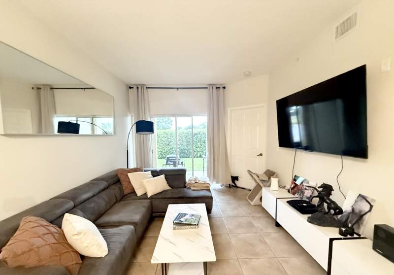 2 bedroom Townhouse at 2100 Greenview Shores Boulevard #508, Arissa Place Condo, Wellington — photo 4